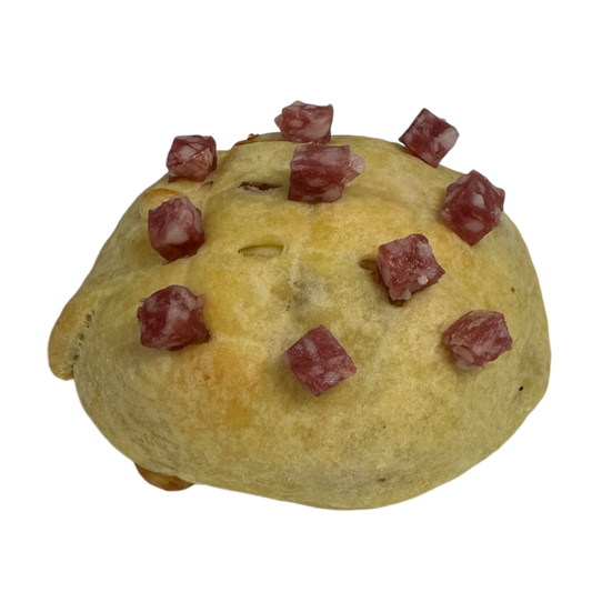 Brioche MELONPAN gusto salato con caciocavallo podolico e soppressata irpina